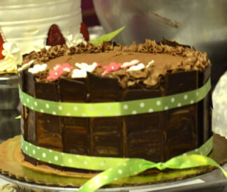 Custom Cakes & Cake Decorating