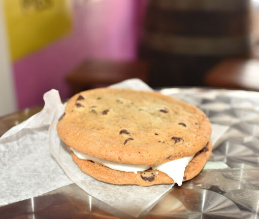 Banjo Sandwich Cookie