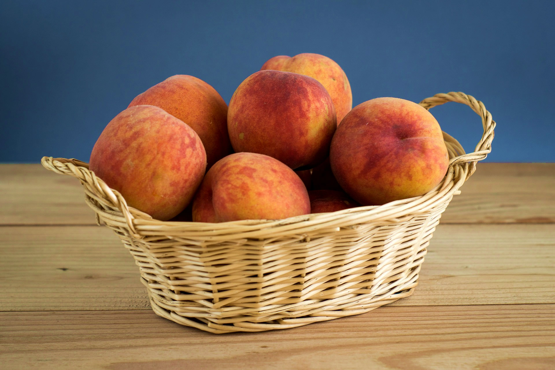 Gift Box of 13 Peaches | Miss Angel's Heavenly Pies Inc.